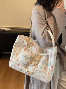 Large Capacity Tote Bag for Women College Students Commuting Fashionable Design Versatile Nylon Material Zipper Closure Daily Use