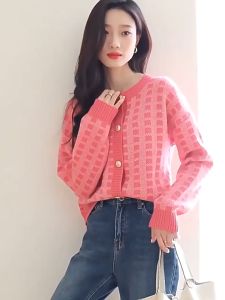 New Autumn/Winter Checkered Knitted Cardigan Women Sweet Pink Sweater Coat