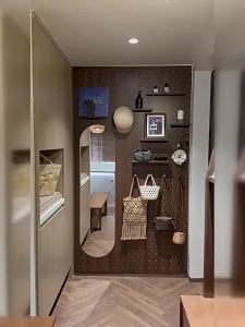 BEIQIVI | Custom Classic Wooden Entryway Wardrobe Mirror