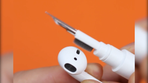3-in-1 Multifunction Cleaning Pen for AirPods / Earbuds / Charging Case | Sponge + Brush + Metal Tip