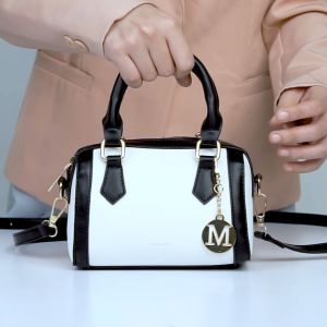 Mikana Imada 17 Small Sling Bag for Women: A Stylish Handbag Solution
