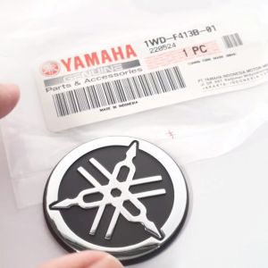 Emblem sayap Nmax Neo Turbo R25 Silver / 1WD-F413B-01 (harga satuan)