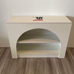 ชั้นวางของ 2 ชั้น สไตล์เตาผิง ประกอบแล้ว แข็งแรงทนทาน เคลือบเมลามีนกันน้ำ ขนาด 80x60x25 cm.