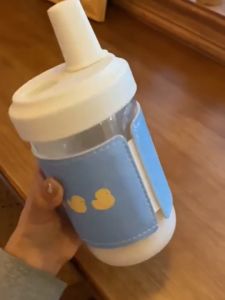 850ml Gigantic Capacity Transparent Plastic Straw Cup with Lid - Perfect for Straight Drinking Water, Juice, and Milk