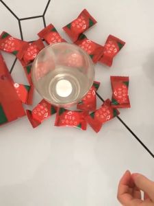 20-piece set disposable pure cotton square thickened compressed face towel portable outdoor travel camping soft and durable face wash towel reusable (24*30cm) / sold separately 1 piece pure cotton compressed bath towel (70*100cm)