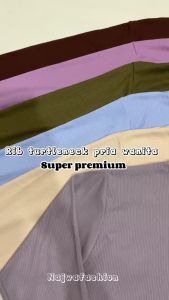 Kaos Kerah Tinggi Turtleneck Cowo & Cewe: Kelebihan dan Cara Memilih