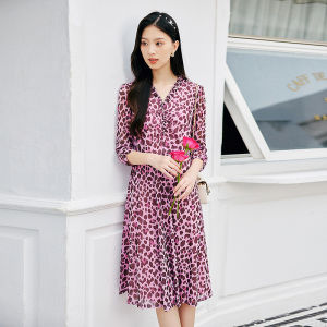 Koradior | Elegant Charm V-Neck Elastic Tulle ¾ Sleeve Dress