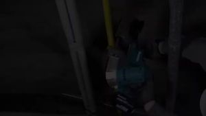 Makita DPB182 / DPB182Z 18V Cordless Portable Band Saw