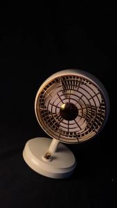 Kipas Meja F8 Desk Fan Retro Kipas Sirkulasi Volume Udara Besar Senyap Portabel USB F8