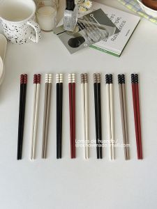 Elegant Portable Anti-Slip Chopsticks High Aesthetic Value Restaurant Quality Sugar Coated Fruit Sticks Home Use Plastic Utensils