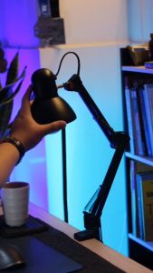 Đèn học kẹp bàn Đèn đọc sách làm việc PIXAR bóng LED chống cận thông minh D Danido