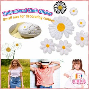 BIBLIO 1pcs DIY Small Daisy Embroidered Cloth Sticker Hole Repair Decorative Clothes Sticker