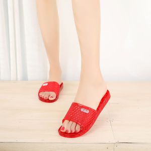 รองเท้าแตะพื้นนุ่มแบบสวมใส่สบายสำหรับผู้หญิง รองเท้าแตะพลาสติกแบบใสป้องกันการลื่นในห้องน้ำ รองเท้าแตะแบบสวมใส่สบายสำหรับฤดูร้อน