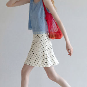 Slimming and Versatile A-line Skirt