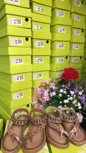 Giày Dép Nữ Giày Sandal Nữ Xỏ Ngón Hoa 5 Cánh 2 Màu Xinh Xắn Đế Gót 35cm Êm Nhẹ Đi Chắc Chân Phù Hợp Đi Học Đi Làm Đi Chơi