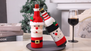 Christmas Decorations Knitted Wine Bottle Cover Santa Reindeer Wine Bottle Sleeve Christmas Table Decorations for Holiday Dinner Party