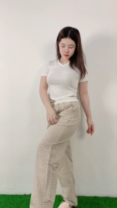 ชุดเซ็ตแฟชั่น เสื้อเข้ารูป+กางเกงลายตาราง ลุคคลาสสิควินเทจ