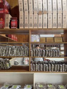 YaoBa Deng Huang Ba Vacuum Pack Special Small 12 Pieces One Pound Sichuan Luzhou Héjiang Snacks Chinese Pastries Combination Series