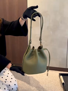 Bucket bag pull-out strap solid color single-shoulder bag simple and versatile small bag for women fashionable crossbody bag