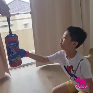 Mainan Sarung Tinju dan Sand Sack Samsak boxing Alat Olah Raga Murah