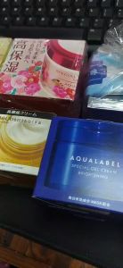 Kem dưỡng trắng da Aqualabel Special Gel Cream White 5 in 1 (90g) Mẫu Mới - Nhật Bản