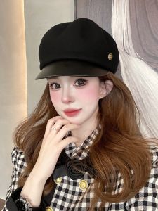 หมวกทรงแปดเหลี่ยมทรงกลมสุดเก๋สำหรับผู้หญิงในฤดูใบไม้ร่วงและฤดูหนาว เส้นใยขนสัตว์ หมวกทรงสี่เหลี่ยมจัตุรัสทรงสี่เหลี่ยมเล็ก สไตล์สตรีท