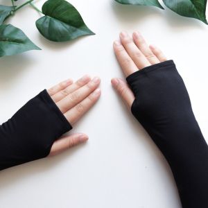 Handsock Umrah Tutup Aurat Tangan/ Handsock Umrah Thumbhold