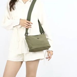 กระเป๋าสะพายข้าง เรียบง่าย สีพื้น กระเป๋าสตรี สไตล์ลำลอง ความจุมาก หลายช่อง กระเป๋าสะพายไหล่-st011