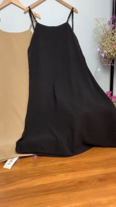 Váy đầm 2 dây dài suông kiểu dáng đơn giản chất liệu mềm mịn mát phù hợp để đi du lịch hoặc đi dạo phố V380