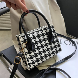 New Spring/Summer New Arrival Retro Lazy Style Houndstooth Fashion Handbag Internet Celebrity Easiest for Match Shoulder Messenger Bag Student