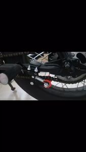 โซ่ปรับรถจักรยานยนต์ ตัวปรับความตึงโซ่รถจักรยานยนต์ ตัวดันโซ่ ประคองโซ่วิบากสลักเกลียวลูกกลิ้งชิ้นส่วนรถจักรยานยนต์เครื่องมืออรรถประโยชน์สีแดง