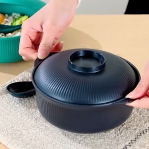 Home2U🏡 1L Plastic Bowl with Lid Cover & Spoon Instant Noodle Bowl Creative Thickened Striped Bowl Household PP Plastic Casserole Rice Cooker Salad Pot Supper Noodle Bowl with Microwave Safe