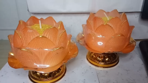 Lilin Sembahyang Lilin Teratai Besar Warna Orange 1 Set