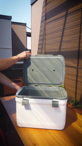 Stanley Adventure Cooler 16Q สีขาว สีเขียว ของแท้ 100% กระติน้ำแข็ง