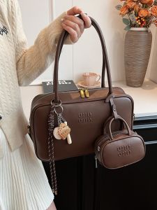 Large Capacity Retro Tote Bag Womens 2024 New Fashion Commuter Bowling Bag Shoulder Crossbody Bag Soft PU Leather Handbag