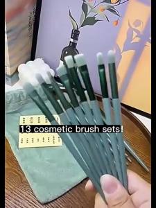 Makeup Brush Set 13Pcs for Beginners Velvet Drawstring Storage Bag Portable Travel Use For Powder Foundation Eyeshadow Blush