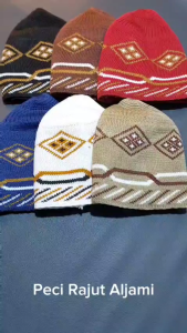 Peci Rajut Mercan Murah Aneka Warna Ukuran Pria Dewasa Bahan Katun Poliester