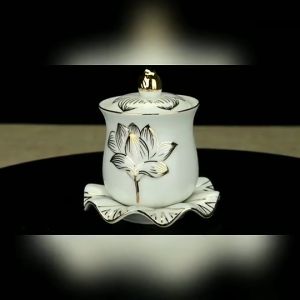 ถ้วยการแก้ว ถ้วยน้ำมนต์ ไหว้พระ ไหว้เจ้า ลายดอกบัว เซรามิก สีขาว ซึ่งมีประสิทธิภาพในการฟื้นตัวและปักใจ ราคาถูกต้อง