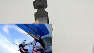 กล้องแอคชั่น กล้องถ่ายวิดิโอ 4K หมุนได้ 270° ถ่าย VLOG Action Camera แอพ XDV WiFi เคสกันน้ำ สำหรับการเล่นกีฬา เดินป่า ถ่ายวิดิโอ และการเดินทาง