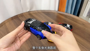 JEOBEST ชุดของเล่นรถ1:24รีโมตควบคุม4ทางสำหรับเด็กรถดริฟท์จำลองรถซุปเปอร์คาร์คุณลักษณะอุปกรณ์ตกแต่งของเด็กคริสต์มาส Self-contained Battery รถบังคับ