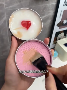Makeup Brush Cleaner Soap with Silicone Mat Makeup Brush Cleaner Shampoo Soap Solid - Brush Cleaner Pad - Reusable Cosmetics Travel Beauty Cleaner Tools