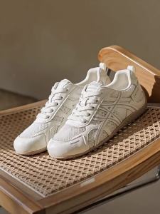 Daphne | Lightweight Slip-resistant Comfortable Breathable Training Shoes