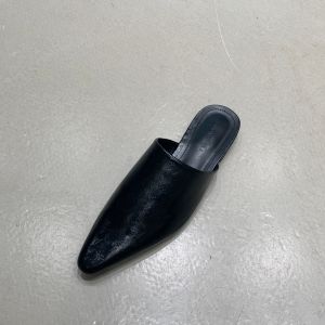 Niche Low Heel Pointed Toe Mule Shoes