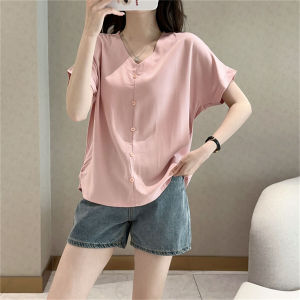 เสื้อยืดคอวีทรงหลวมใส่แล้วดูผอมเพรียวใส่ช่วงฤดูร้อนสำหรับผู้หญิงเสื้อเชิ้ตแขนสั้นผ้าฝ้ายเทียมแบบบางแบบลำลองแฟชั่นแมทช์ลุคง่ายเสื้อผ้าฝ้ายผ้าป๊อปปลิ้น