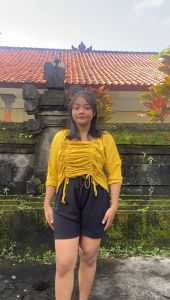 Setelan Atasan Sabrina Serut & Celana Pendek Kringkle Airflow: Setelan Dewasa Nyaman