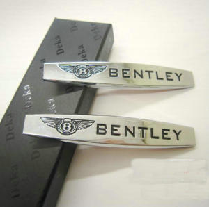 Miếng Dán Xe Bentley Metal Logo Metal Decal Trang Trí Cửa Sổ Hộp Đựng Đồ Bên Trong Miếng Dán Xe Trang Trí Hình Chữ Nhật
