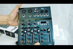 Professional 4-Channel Mixer Interface Paths Trident USA F-4