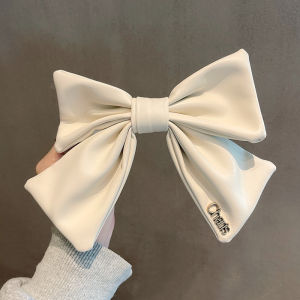 Handmade Designer PU Leather Hair Clip Butterfly Knot Bridal Hair Accessory Fresh out Winter 2021 New Fashion Hair Gripper