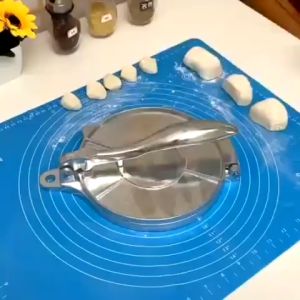 Tortilla Press 8 Inches Heavy Press Maker Molds Original 20cm Handmade Bread Tortilla Dumpling Skin Dough Press Presser DIY Manual Corn Tortillas Pressing Tools Long Handle for Home Kitchen Cooking Baking