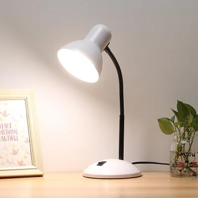 Retro Style Desk Lamp for Eye Protection and Study